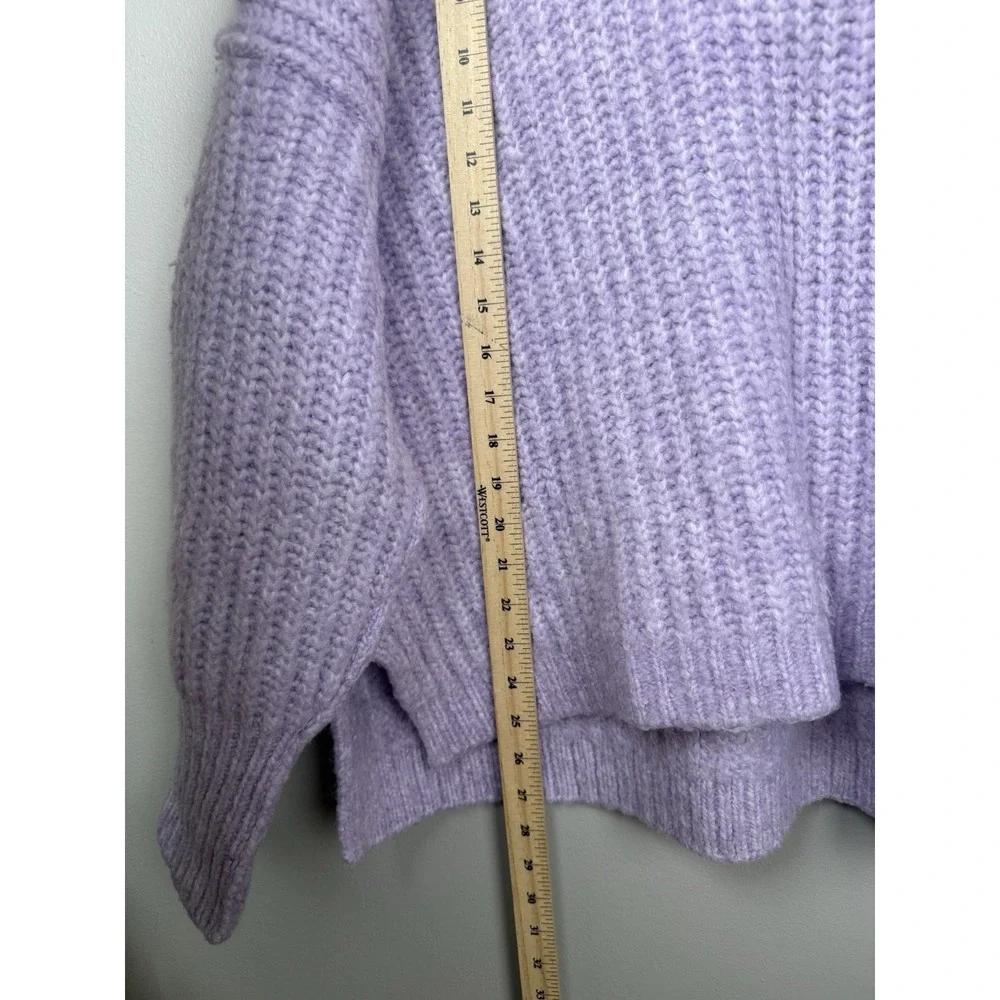 Free People Blue Bell Oversized Chunky Knit‎ Purple Lavender Sweater Cozy Casual